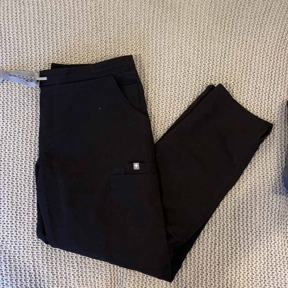 Figs skinny scrub pant, medium petite